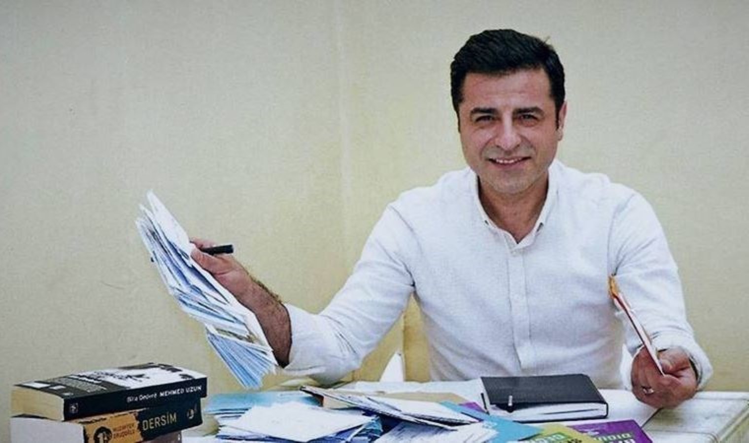 Selahattin Demirtaş’tan Devlet Bahçeli’nin ‘Öcalan’ çağrısına şartlı destek